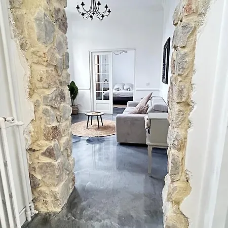 Elegant*epoxy*design&decor Apartment *